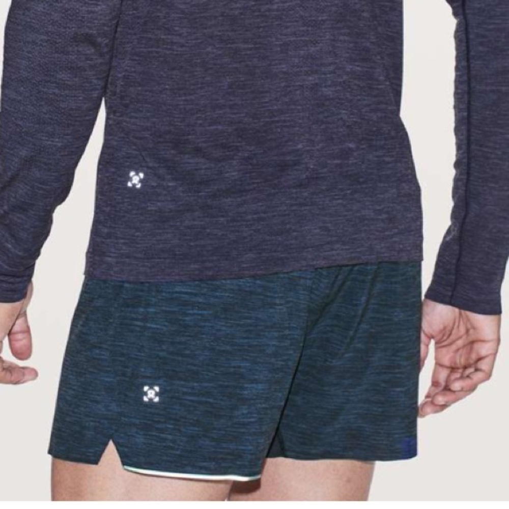 Lululemon Surge Shorts 4” Lined Size S - Picture 4 of 11